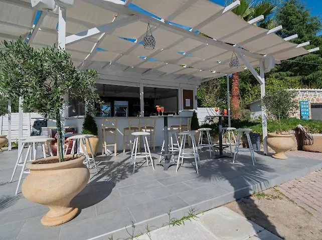 Jenny, Siviri Hotel Grecia